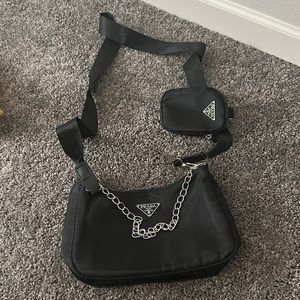 Cute nylon bag crossbody with tiny pouch on strap black